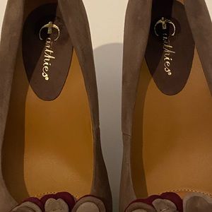Earthies Monza Taupe Suede Platform Pumps